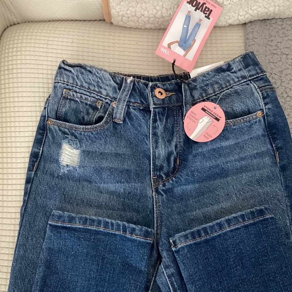 Girls New Jeans